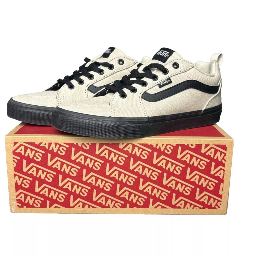 NWB Vans Filmore men’s size 8 Cream & Black